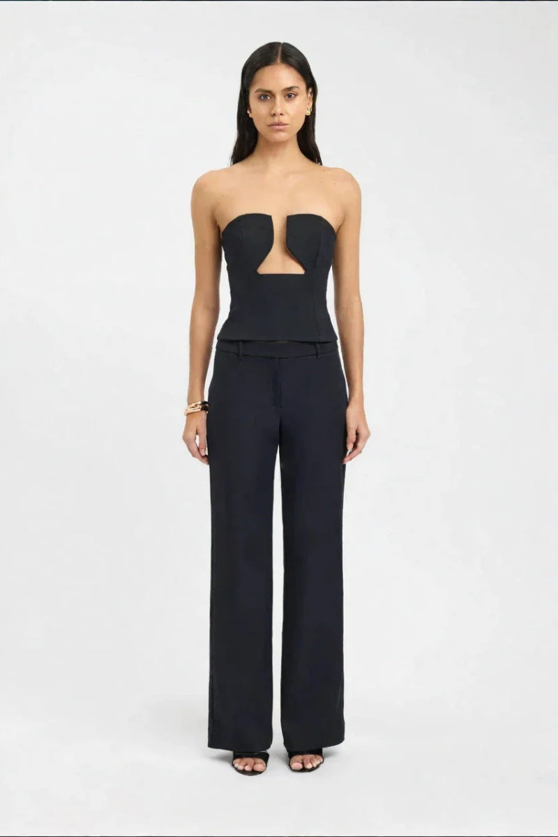 Top bustier negro sin tirantes con recortes