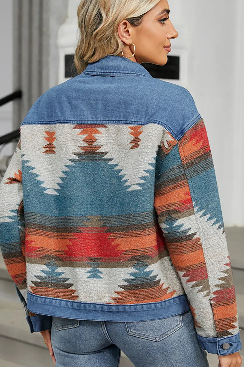 Trendy gewassen denim jack met kleurvlakken