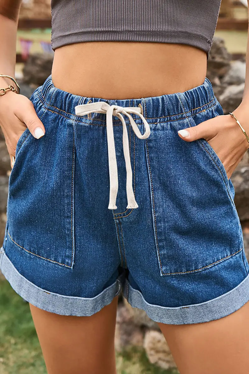 Denim shorts met opgerolde zoom en tailleband met strik