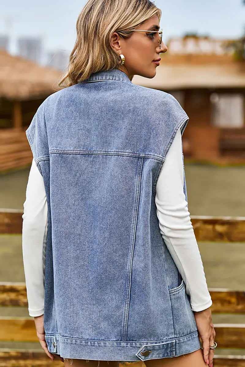 Gewassen denimvest met unieke zakken