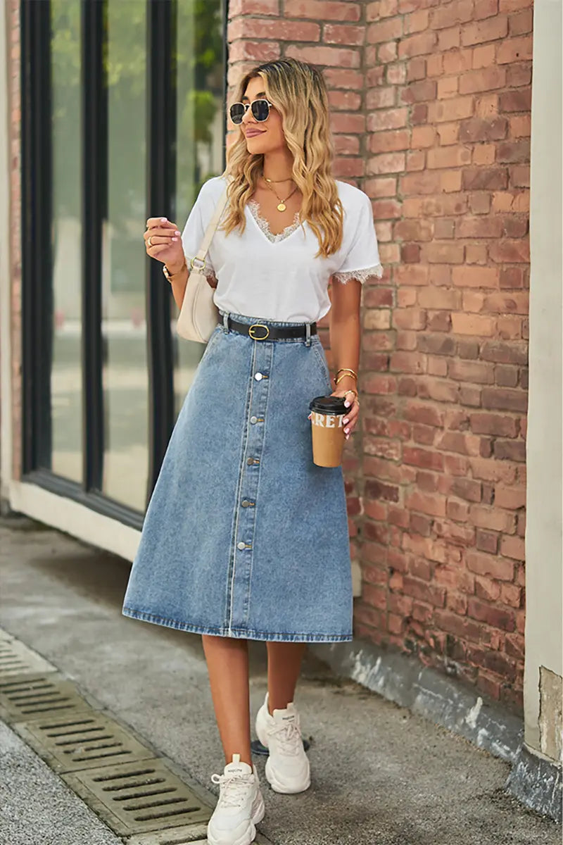 Slankende gewassen denim rok met knopen