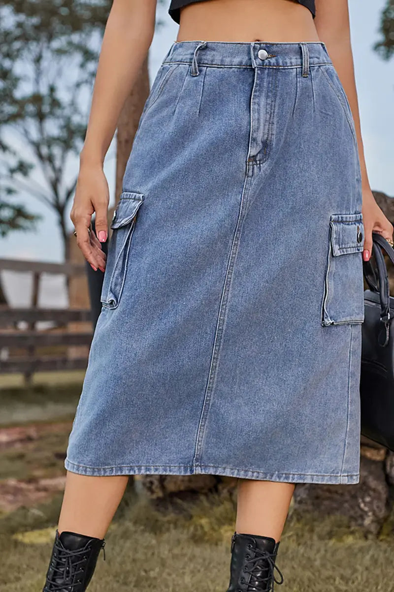 Versatile Slim-Fit Washed Cargo Skirt
