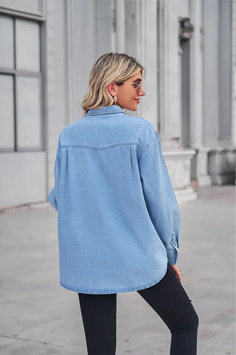 Slim-Fit Lichtgewassen Denim Overhemd