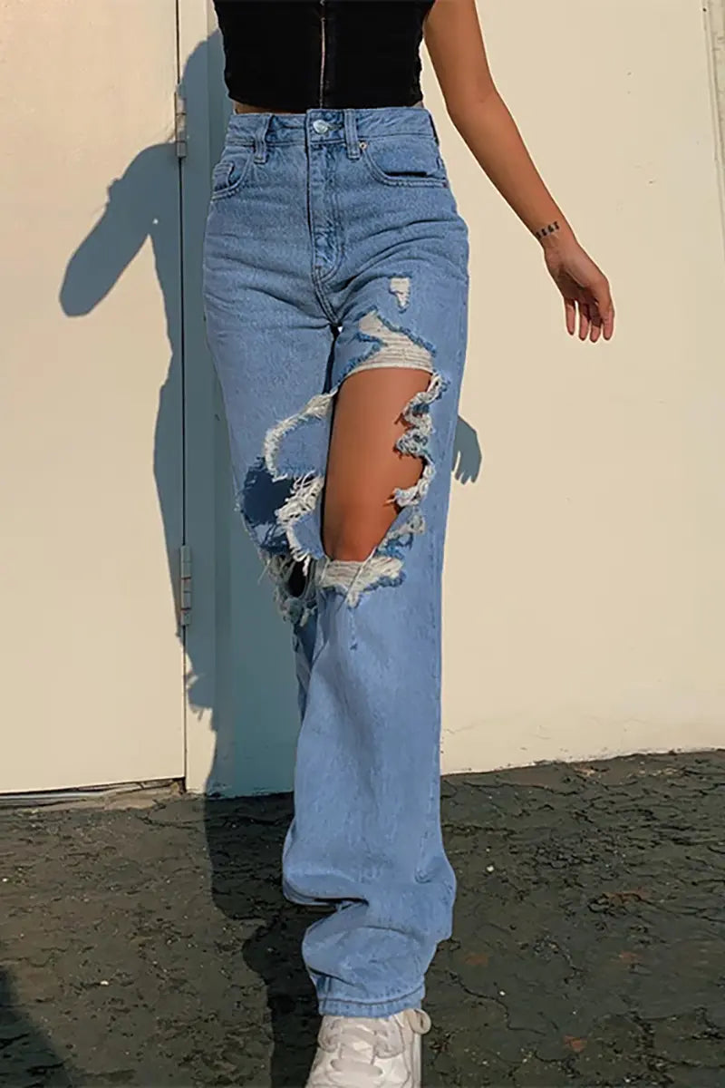 Zomerse losse rechte broek met gescheurde jeans