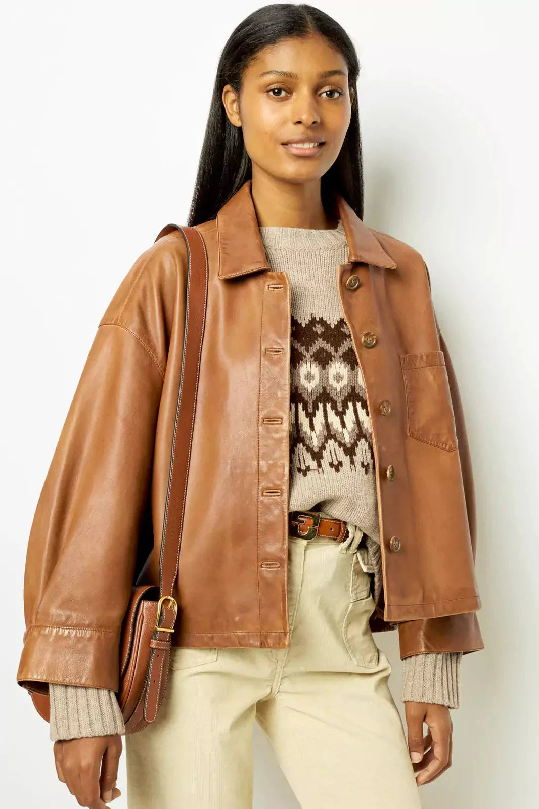 Minimalistisch boxy leren korte jas