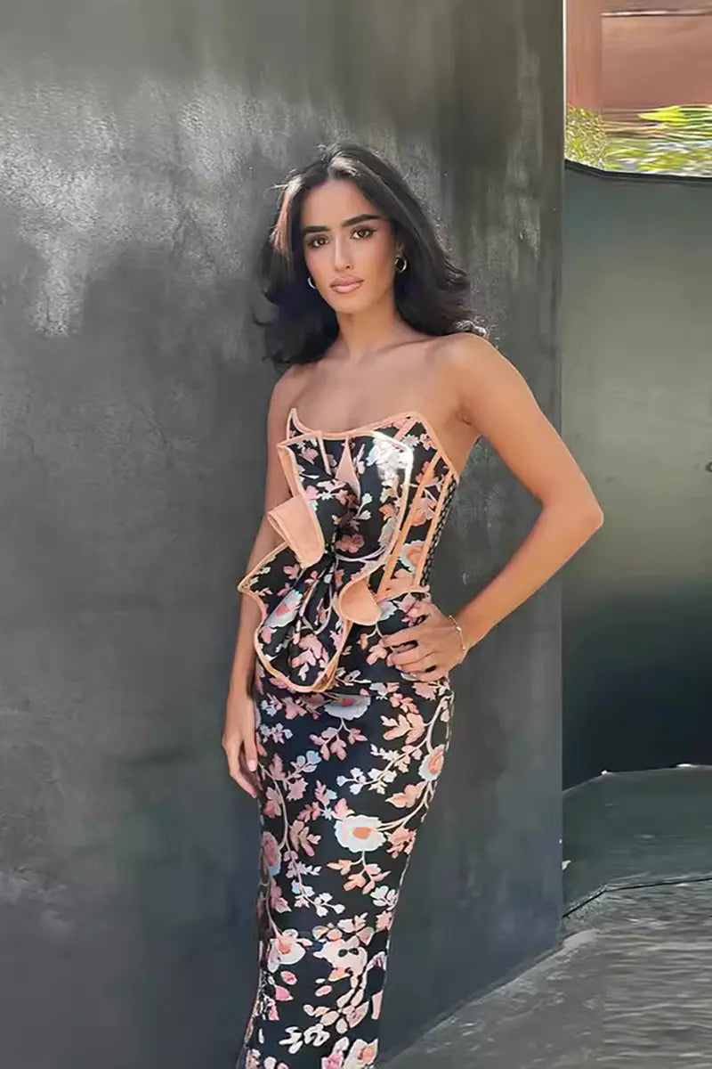 Chic Strapless Backless Tie-Back Dress