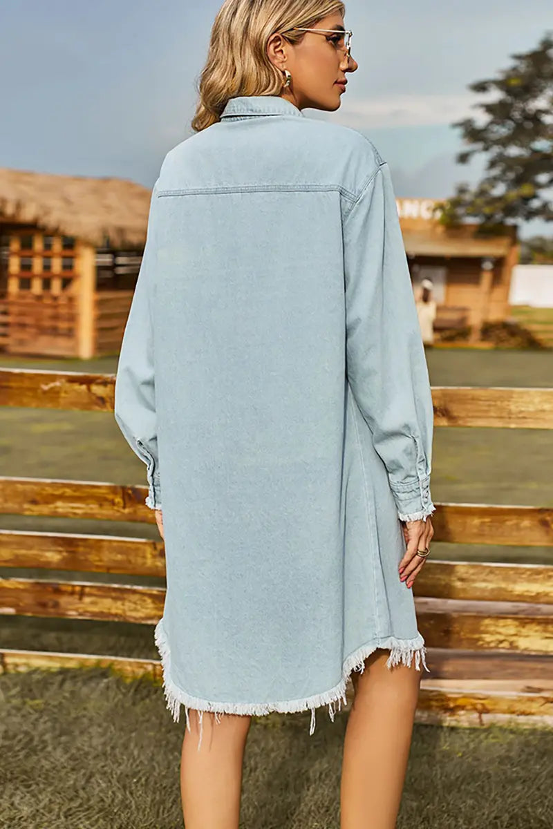 Vintage gewassen denimjurk met rafels