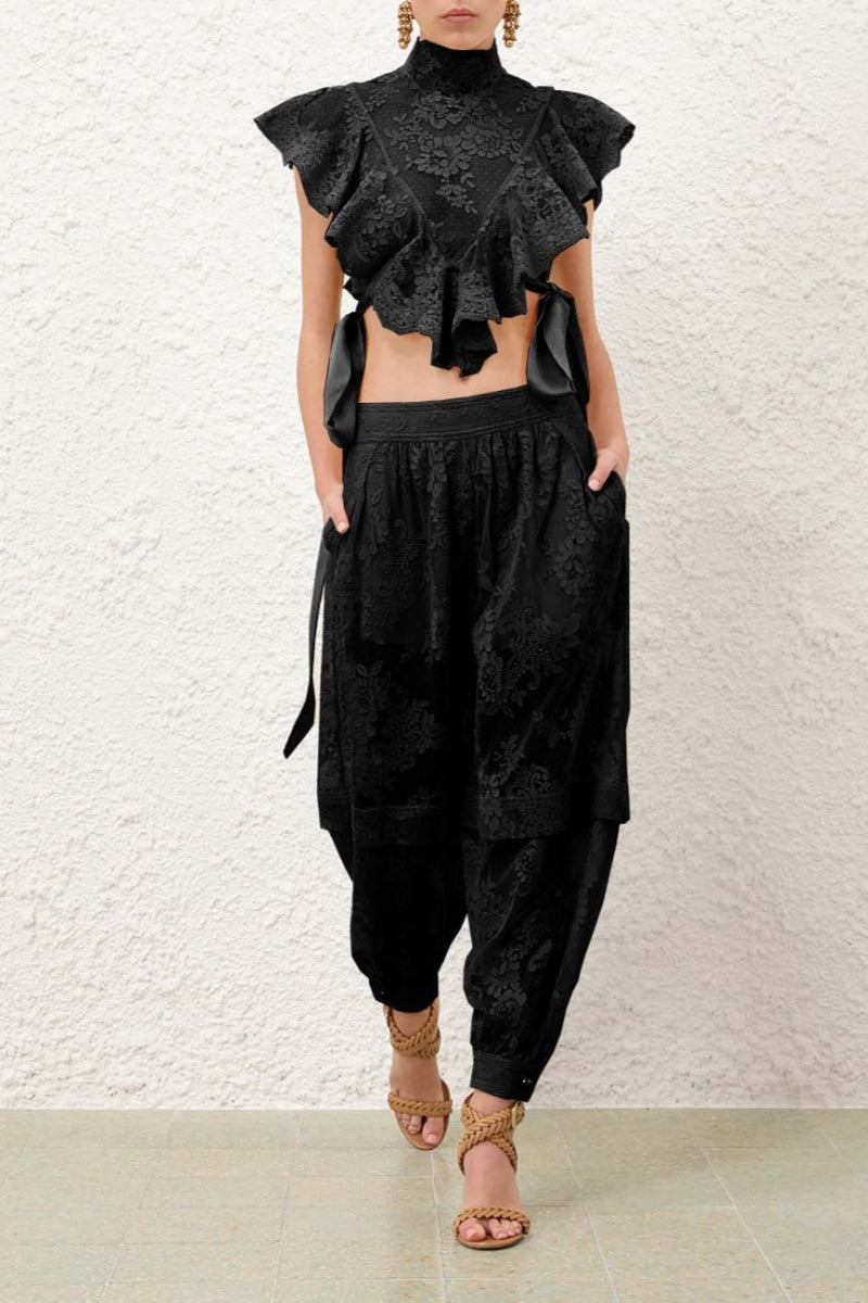 Lightness Streamer Lace Crop Top
