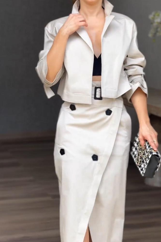 Modieuze reversjas & gespleten rok tweedelig set