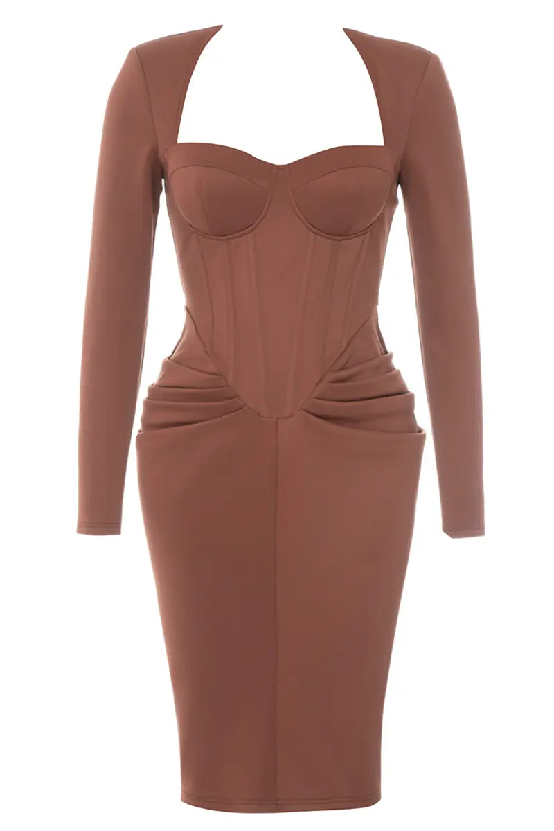 Sexy jurk met vierkante hals en lange mouwen