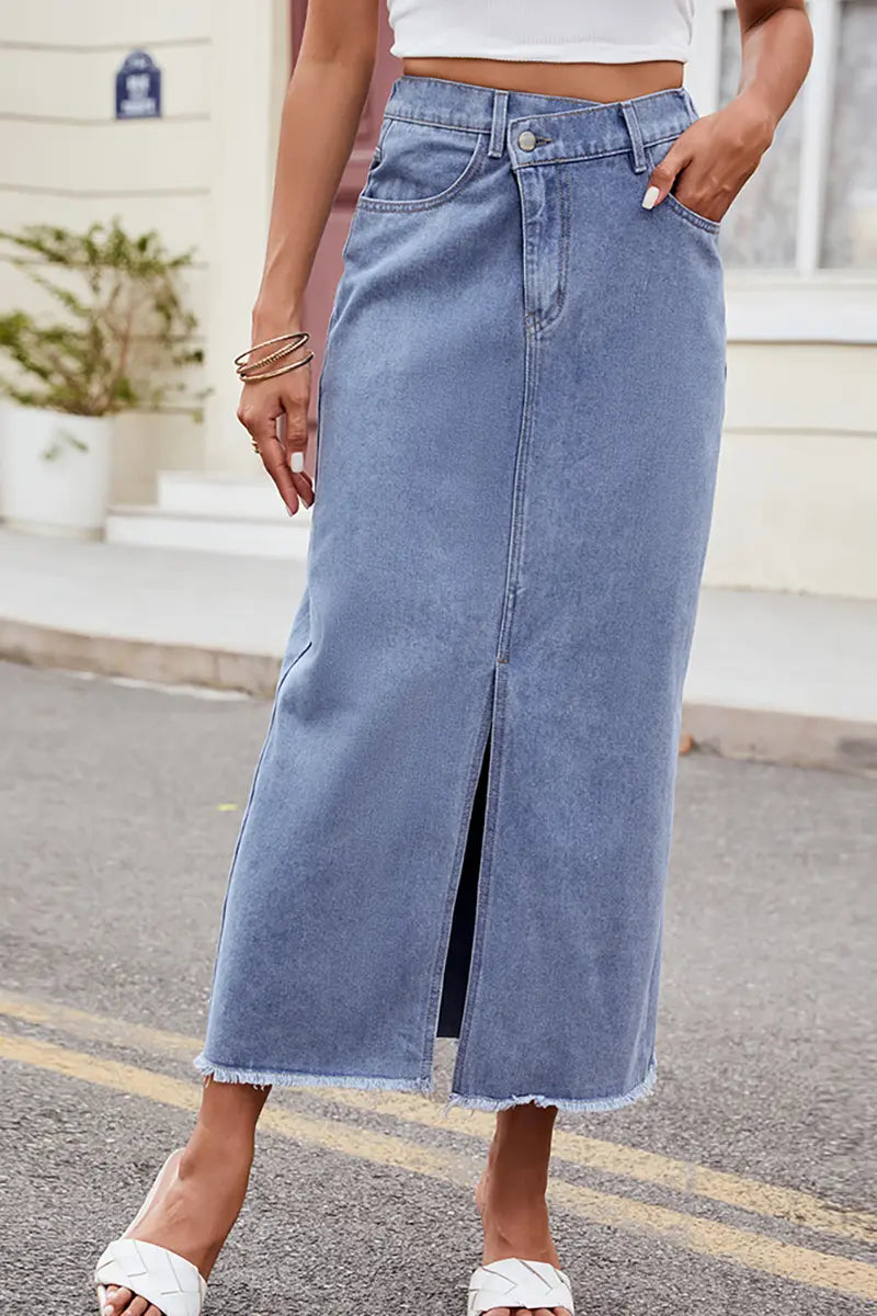 Gewassen asymmetrische denim splitrok