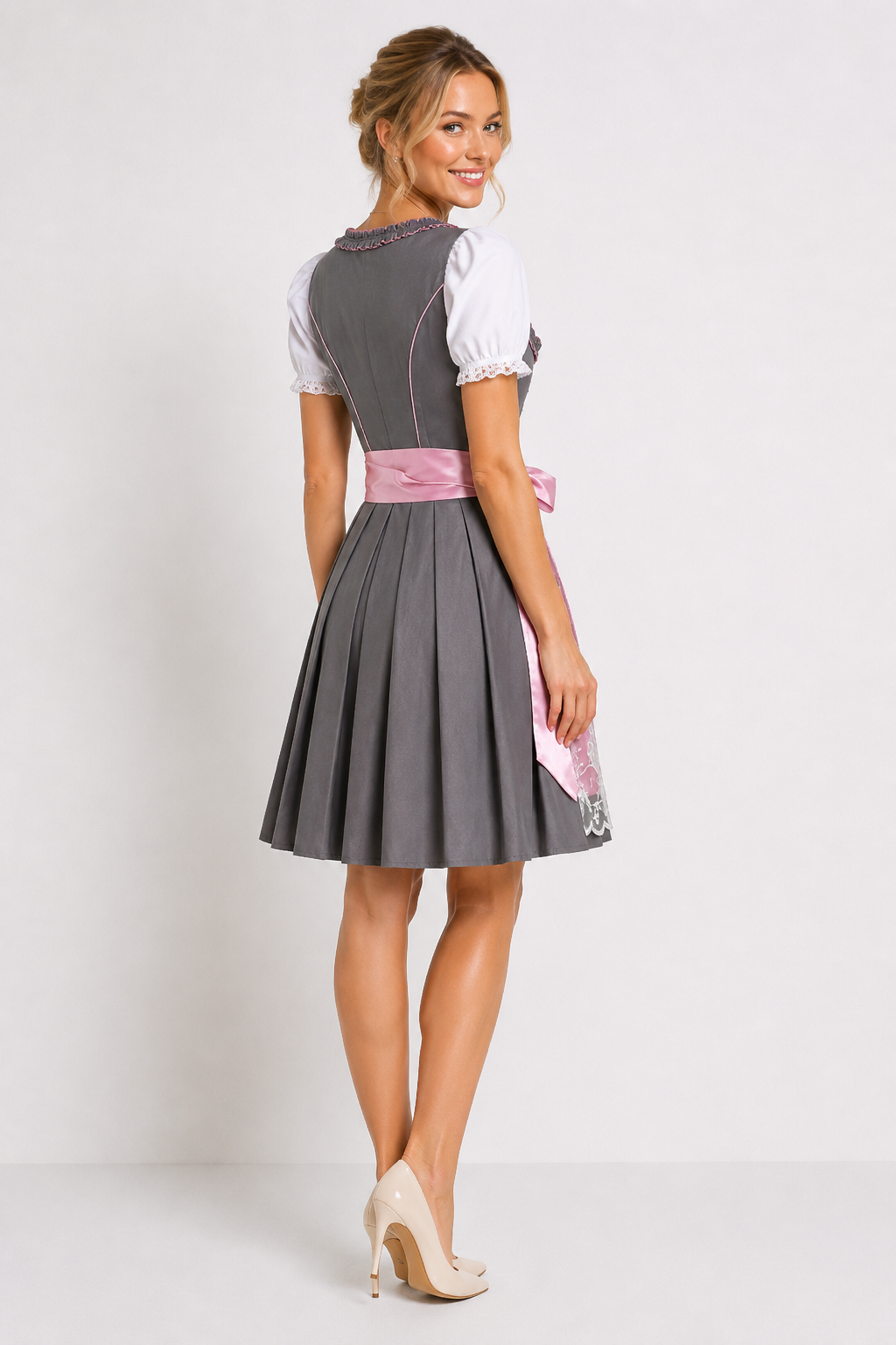 Vestito Mini Dirndl con Grembiule Ricamato