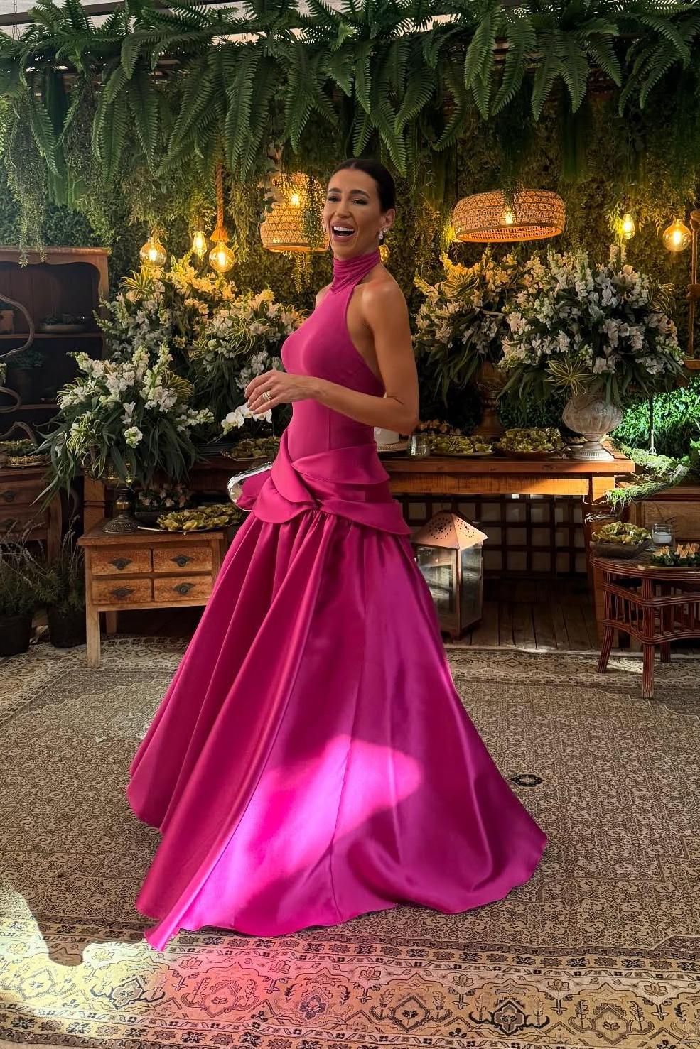 Elegant Backless Halter Neck Evening Gown