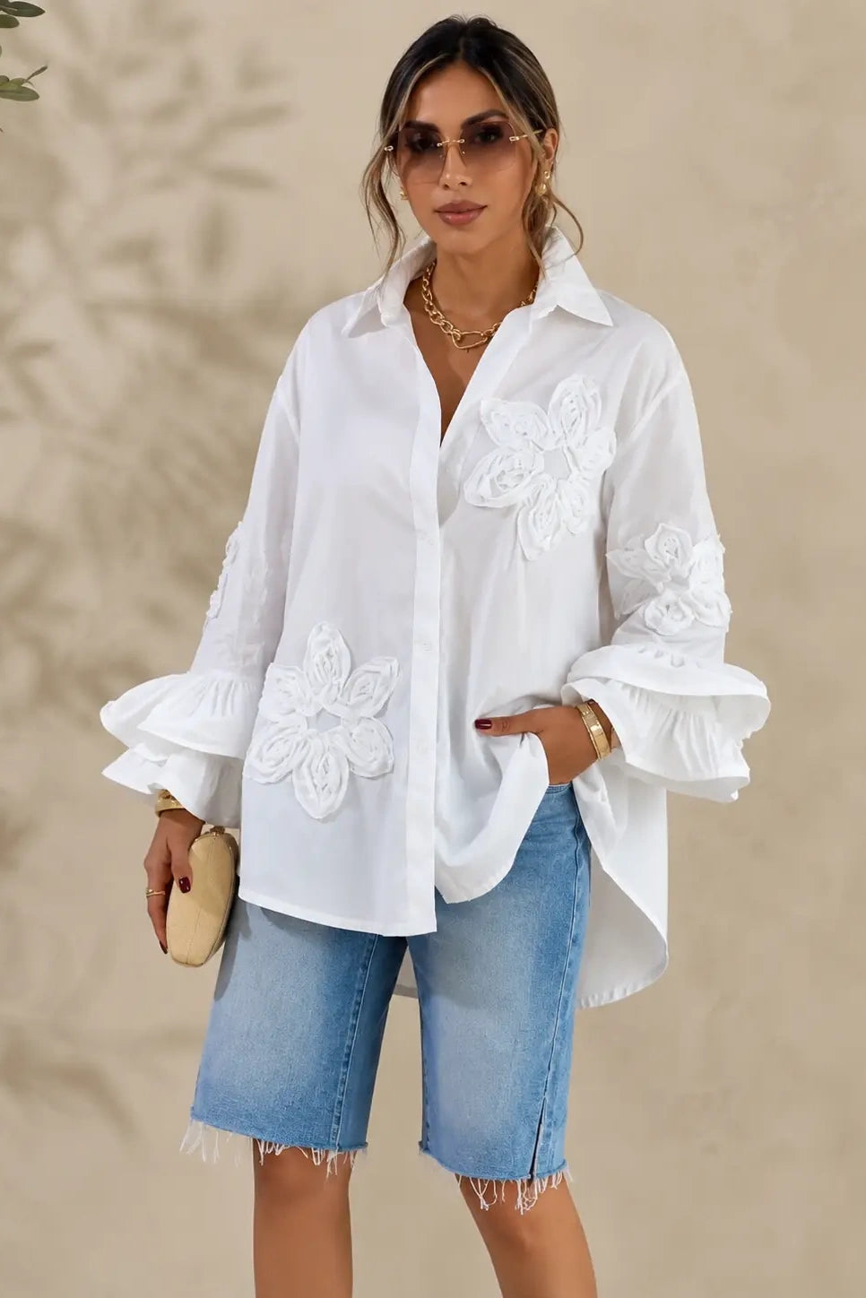 Camicia floreale con maniche arricciate