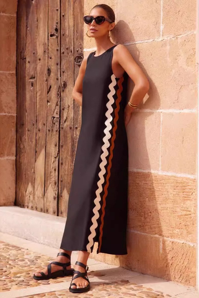 Side Wave Stripes Embellished Side Slit Loose Dress