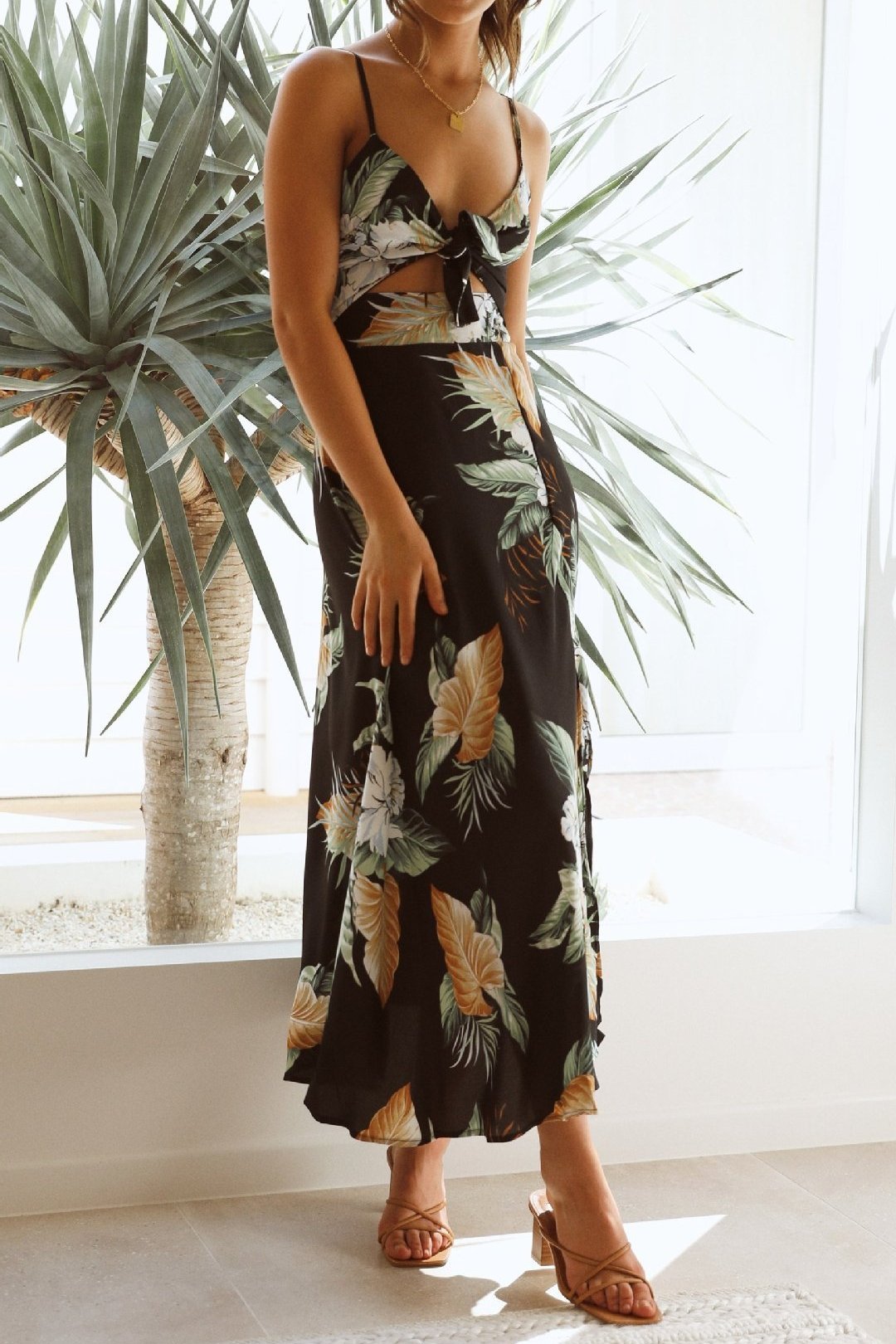 Melinda Bedrukte Geknoopte Maxi Slip Jurk