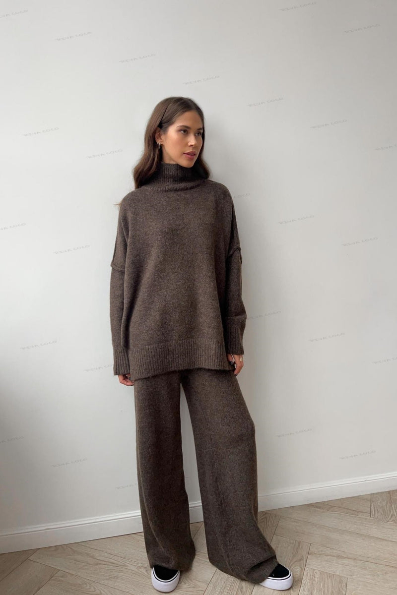 Coltrui met split, losse gebreide broek set