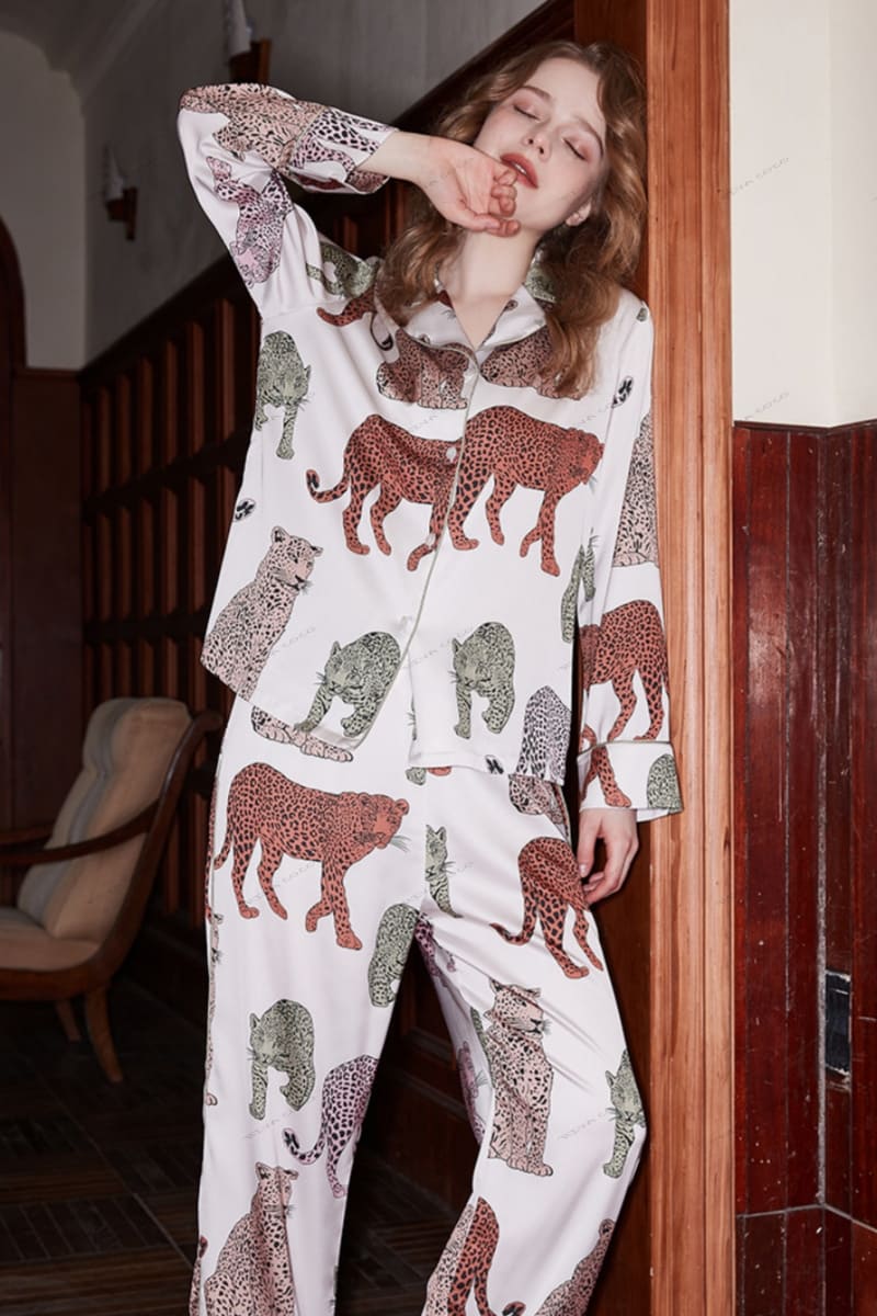 Noord-Chinese luipaard ijszijde pyjama set met lange mouwen