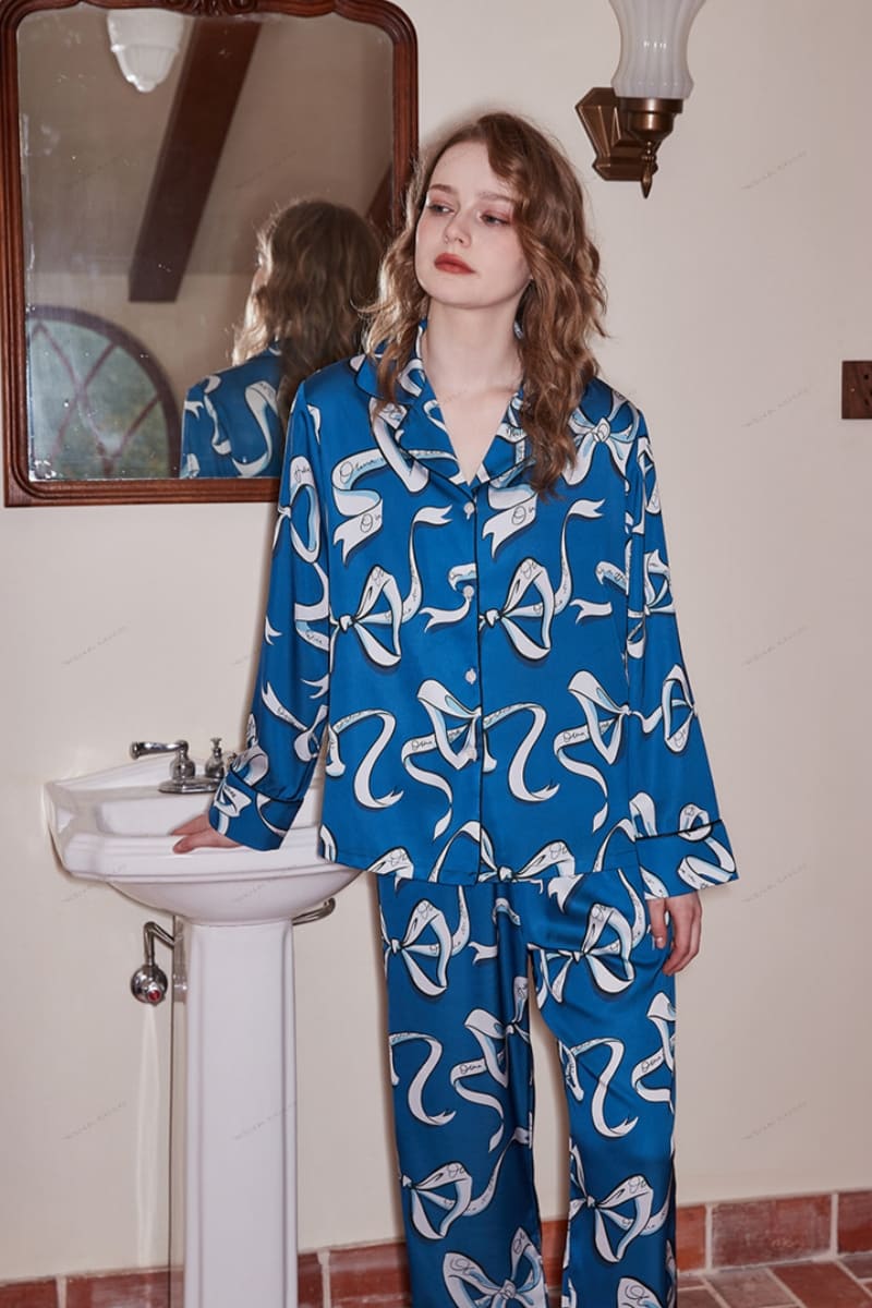 Bow Pattern Ice Silk Pajama Set
