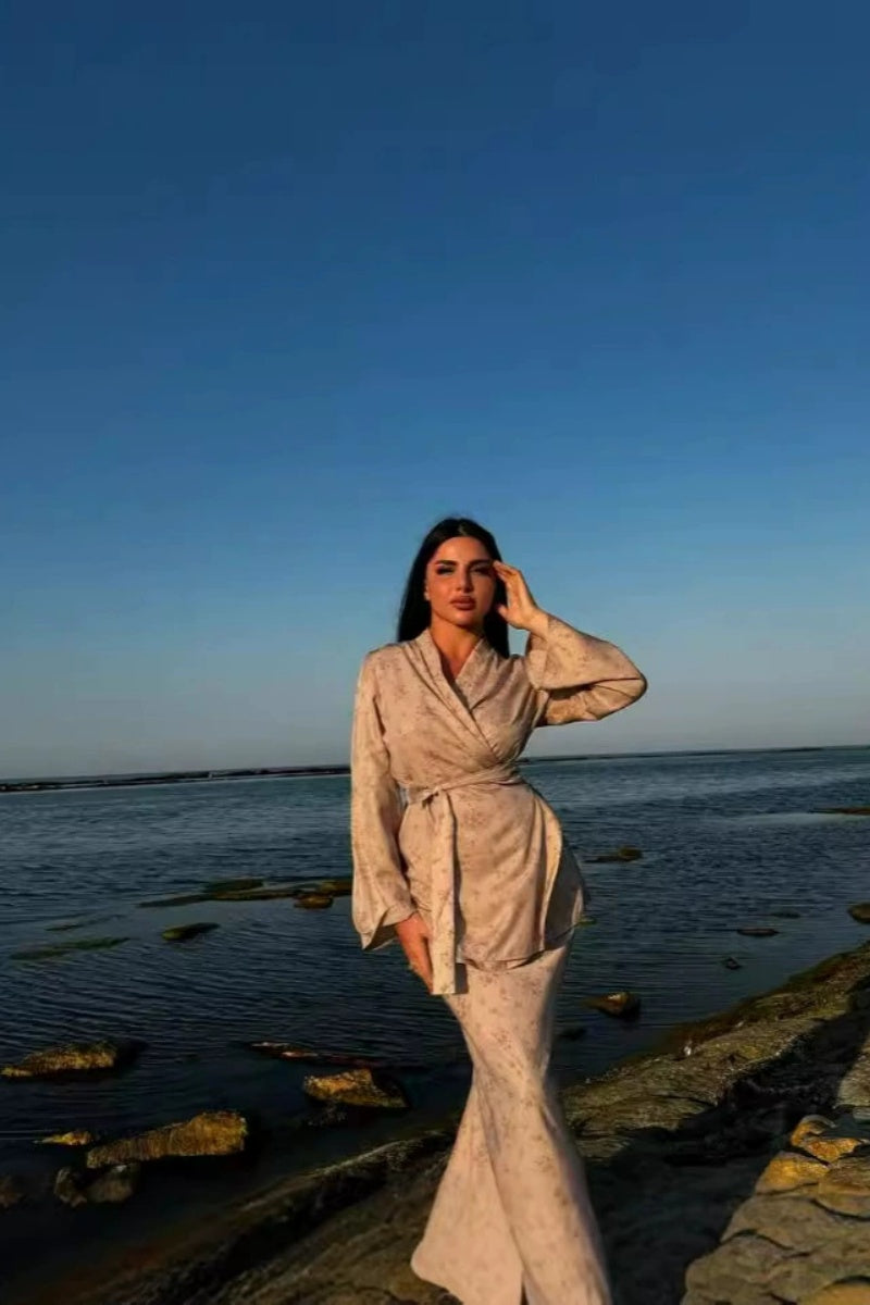 Link dedicato al completo con gonna a metà gamba (copia)