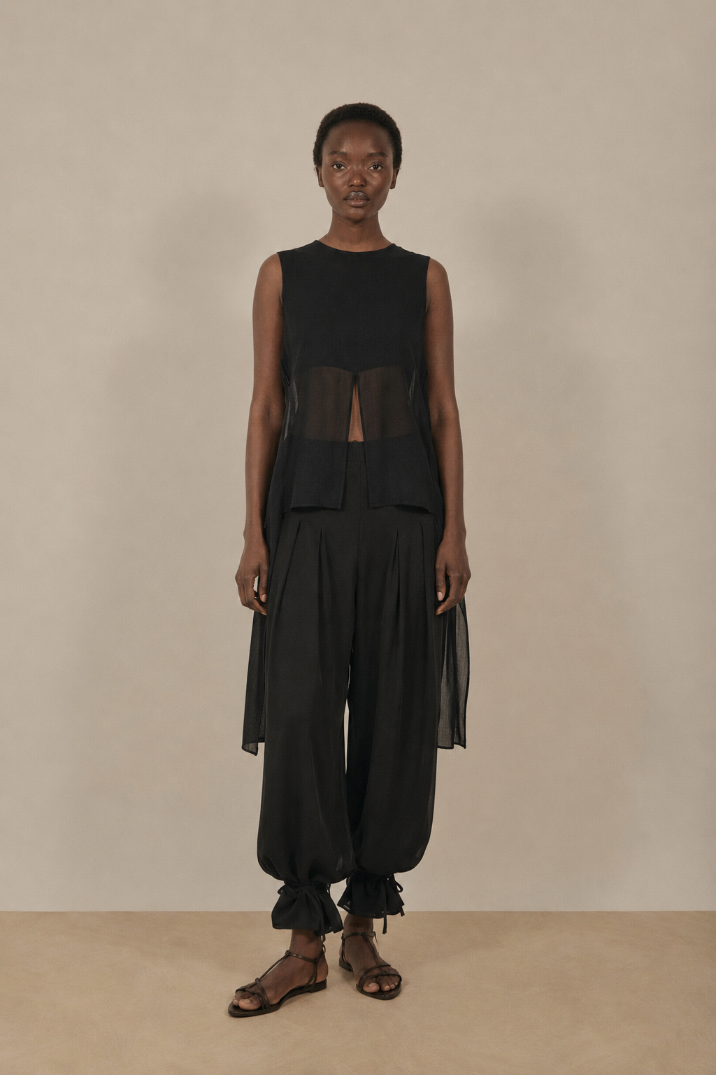 Set de pantaloni cu straturi transparente