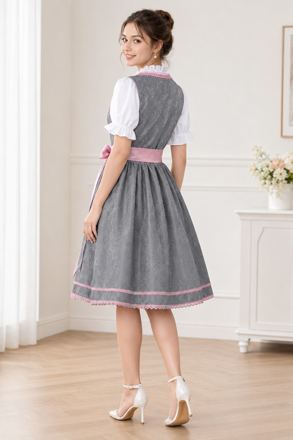 Midi šaty dirndl s květinovou výšivkou