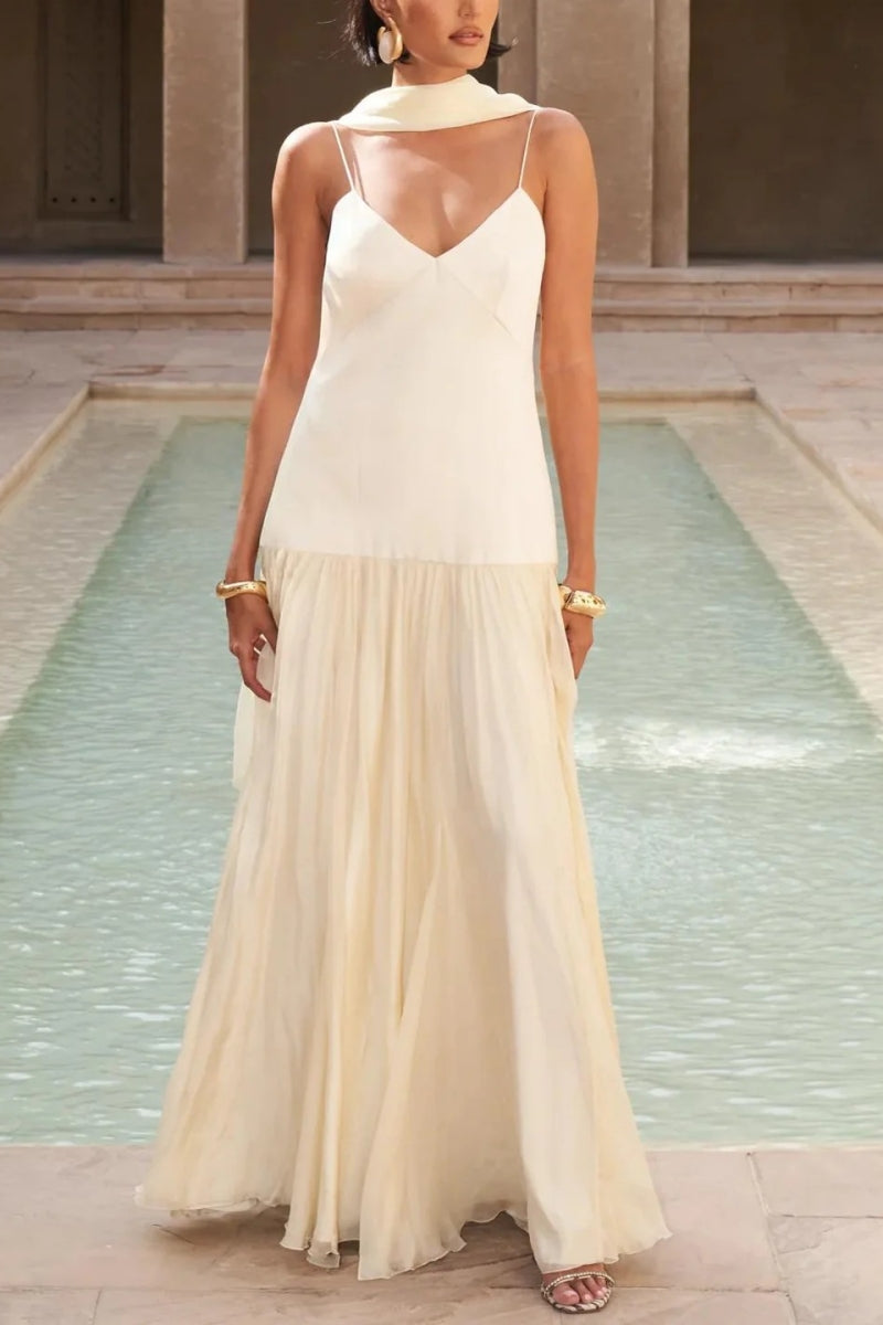 Fía Flows Maxi Dress