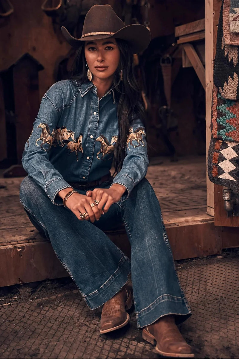 Relaxte pasvorm spijkerblouse met lange mouwen en drukknopen